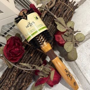 Nexxus Natural Effexx 100% Boar Bristle Hair Brush